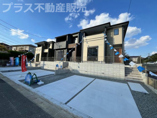 【外観】 | 完成しました。物件内部もご見学頂けます。プラス不動産販売にお任せ下さい。