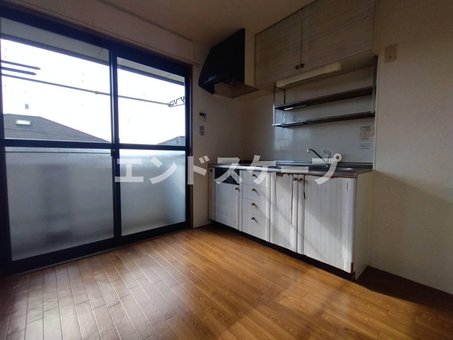 アベニールの居間・リビング|高崎、前橋エリアのお部屋探しはエンドスケープまで！お客様の理想お聞かせ下さい♪
一部内装の色味が画像と異なる場合がございます。