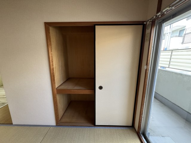 エレガンス穂積5号館の収納