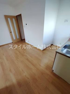 【内装】 | アトランティス川花 | 別部屋写真です。