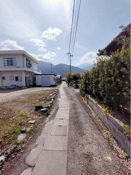 土居町土居　売土地の前面道路含む現地写真|前面道路含む現地写真