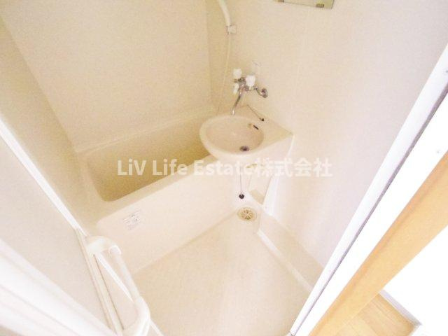 ハイツ市川の浴室