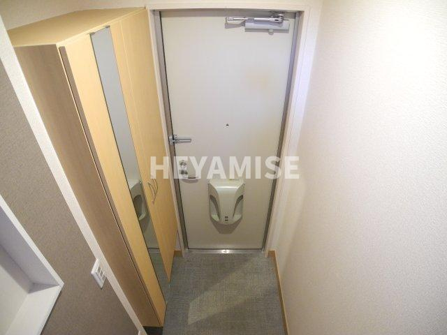 カノン・エムの玄関