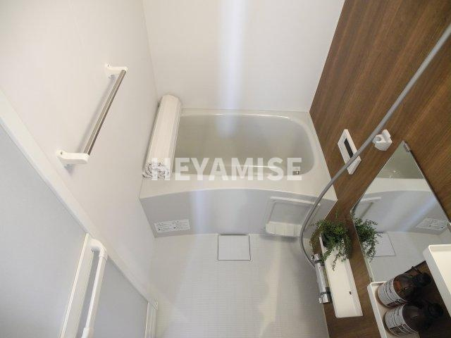 エルモーサ・Reiのトイレ|ペーパーホルダーにスマホが置けます　※モデルルーム