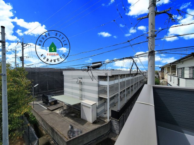 熊本市南区出仲間3丁目第1-2棟（2号棟）　の展望|窓から緑が見える物件も魅力的です。