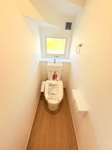 京地4丁目新築一戸建のトイレ|清潔感のあるトイレです