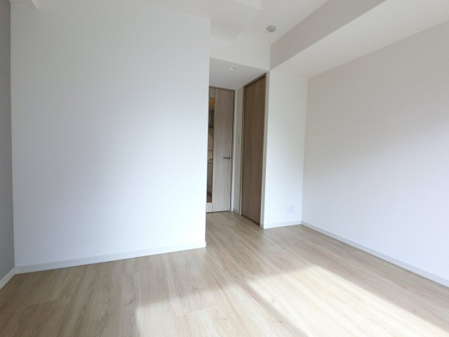 LIME RESIDENCE HIGASHINAKAYAMAの居間・リビング