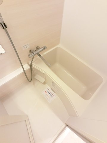 LIME RESIDENCE HIGASHINAKAYAMAの浴室