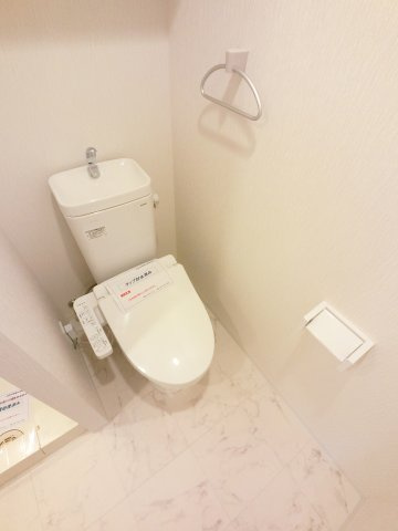 LIME RESIDENCE HIGASHINAKAYAMAのトイレ