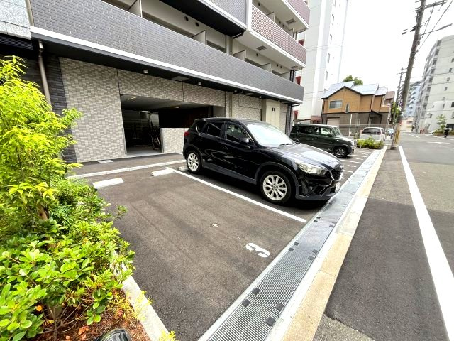 【駐車場】エスリード新大阪ザ・プレミアWEST 