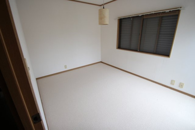 【洋室】 | 森テラスハウス東側