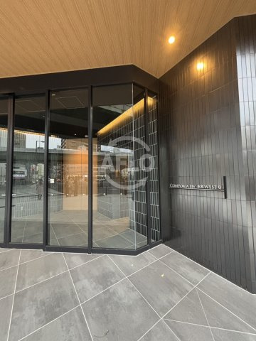 コンフォリア・リヴ本町WEST　Qのエントランス|コンフォリア・リヴ本町WEST Q　エントランス