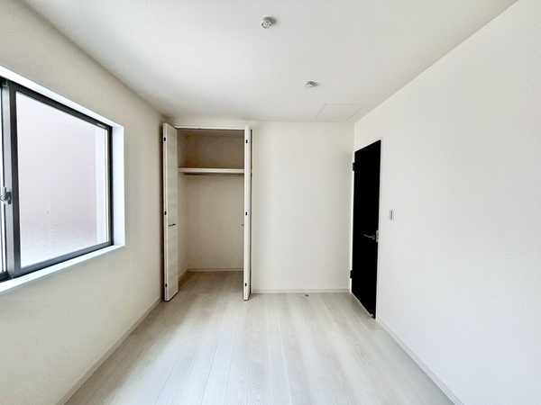リーブルガーデン碧南第59三宅町　全4棟　新築戸建の洋室