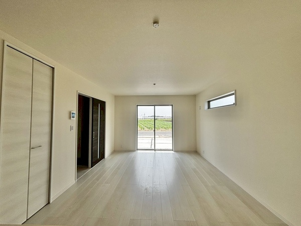 リーブルガーデン碧南第59三宅町　全4棟　新築戸建の居間・リビング