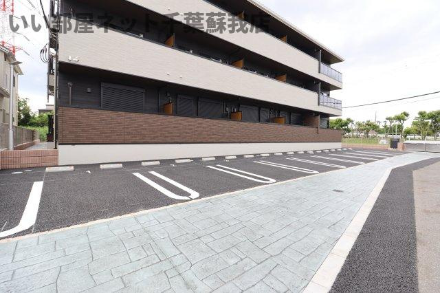 リバーサイドⅡの駐車場|駐車場に車を止められます