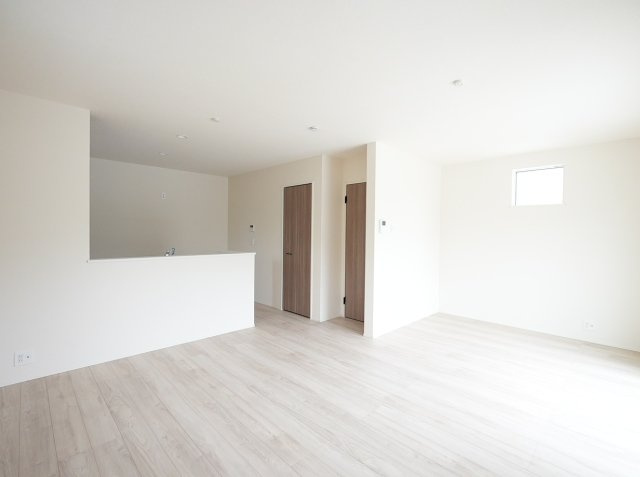 【居間・リビング】 | リナージュ熊本市南区御幸笛田1丁目24-1期　2号棟