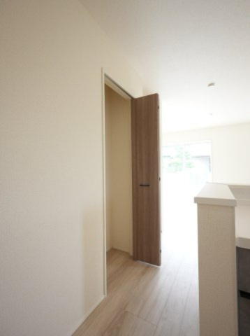 【収納】 | リナージュ熊本市南区御幸笛田1丁目24-1期　2号棟 | リビング収納