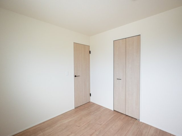 【洋室】 | リナージュ熊本市南区御幸笛田1丁目24-1期　3号棟