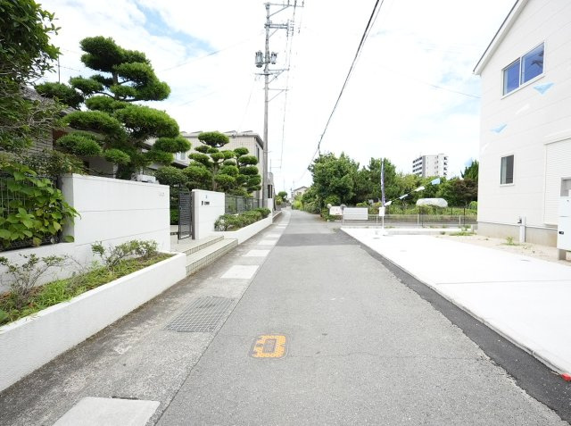 【前面道路含む現地写真】 | リナージュ熊本市南区御幸笛田1丁目24-1期　3号棟
