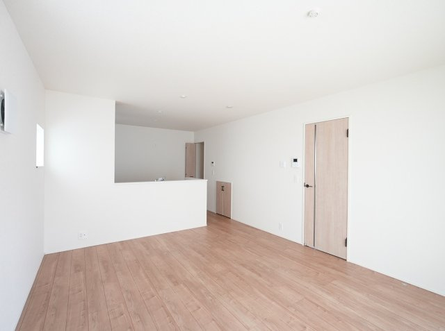 【居間・リビング】 | リナージュ熊本市南区御幸笛田1丁目24-1期　3号棟