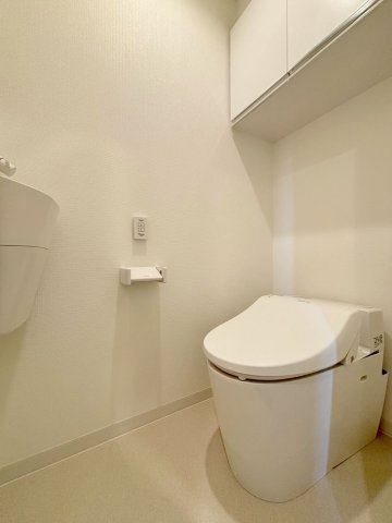 「防音マンション」白山レジデンスのトイレ|ゆったりとした空間のトイレです