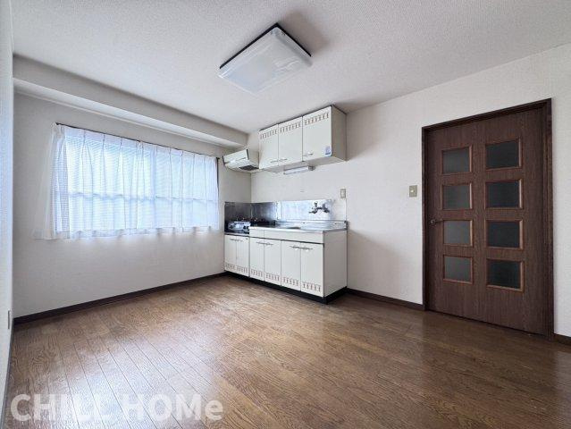 クリスタル童夢の居間・リビング|他社様掲載物件もまとめてご紹介、ご案内可能です(^^)/