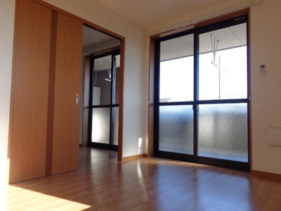 【内装】 | ルミエール | 室内