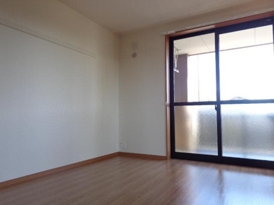 【内装】 | ルミエール | 室内