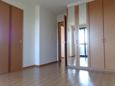 【内装】 | ルミエール | 室内