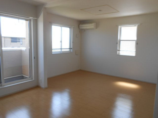 ウィンドミルの居間・リビング|ゆったり過ごせるリビングです