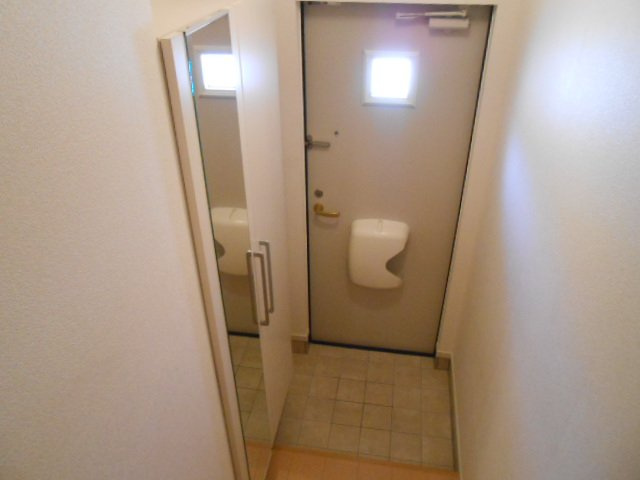 ウィンドミルの玄関|落ち着いた玄関です