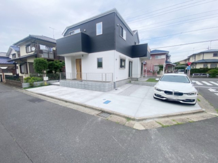 祝：成約済み　八王子市　北野台　新築戸建て　８期の駐車場|～仲介手数料無料☆八王子ひなた不動産～　八王子市北野台　新築戸建て