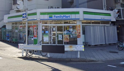 ファミリーマート新栄一丁目店 徒歩3分。 230m