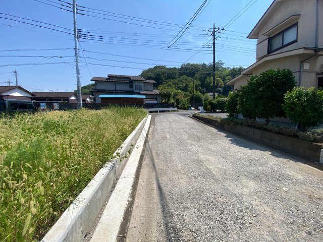 祝　成約済み　八王子市　弐分方町　新築戸建て　３８期の前面道路含む現地写真|～仲介手数料無料☆八王子ひなた不動産～　八王子市弐分方町　新築戸建て