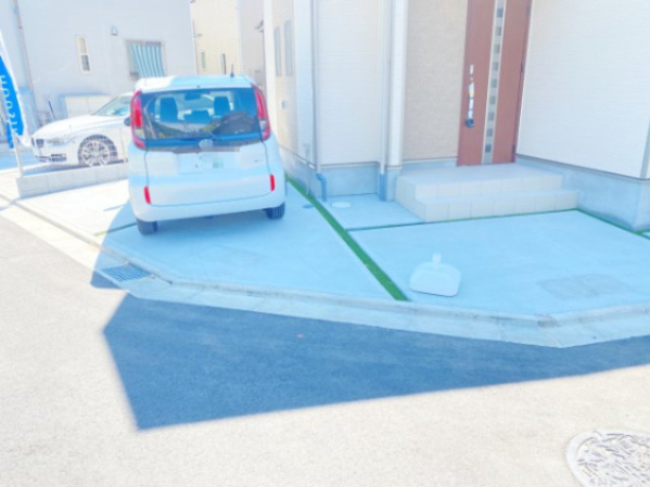 祝：成約済み　八王子市　川口町　新築戸建て　１７期の駐車場|～仲介手数料無料☆八王子ひなた不動産～　八王子市川口町　新築戸建て