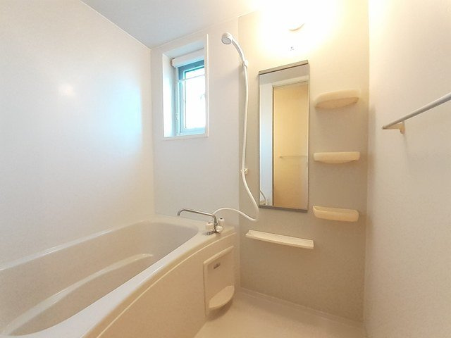 クロシェットⅡの浴室|ゆったり過ごせるお風呂です