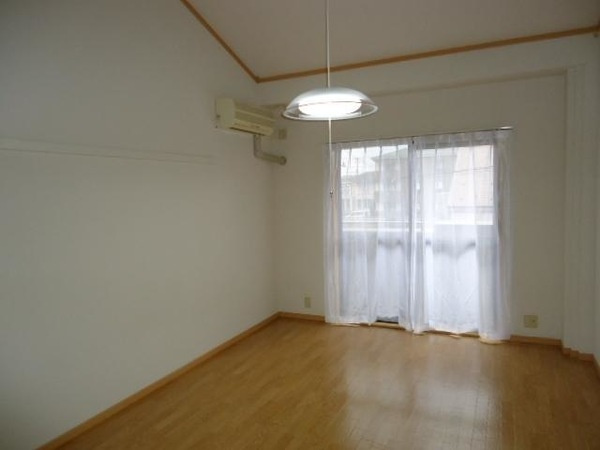 ラ・パンターノの洋室