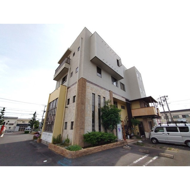 蘇原青雲町５丁目事務所