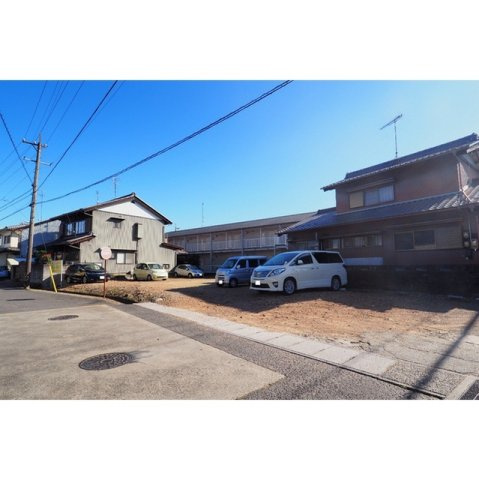 羽島郡岐南町八剣２丁目の駐車場の外観