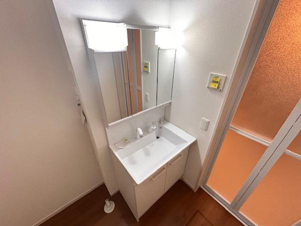 【独立洗面台】