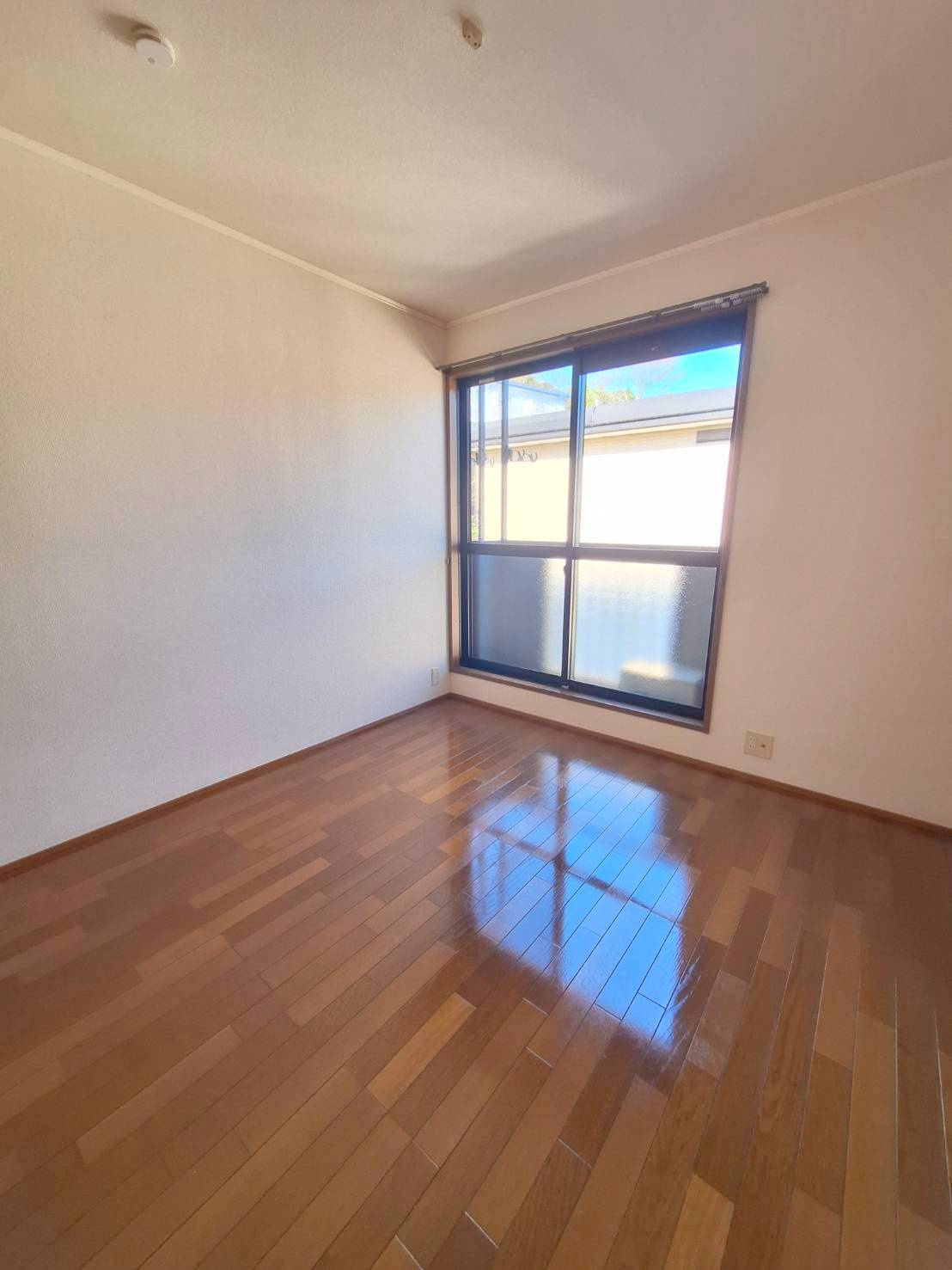 ＭＩ・ＣＡＳＡ（ミ・カサ）の洋室