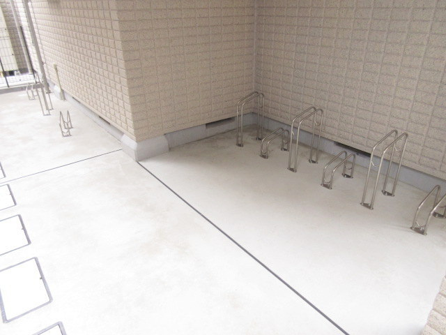 メゾン オークのその他共用部分|★入居専用駐輪場★