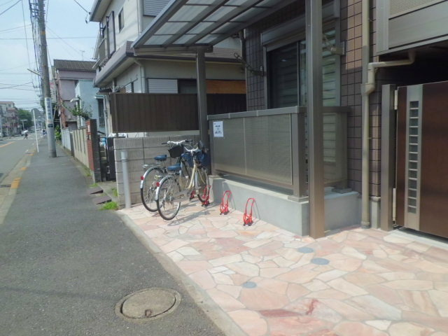 ラテルネ　横浜大口のその他共用部分|自転車置場