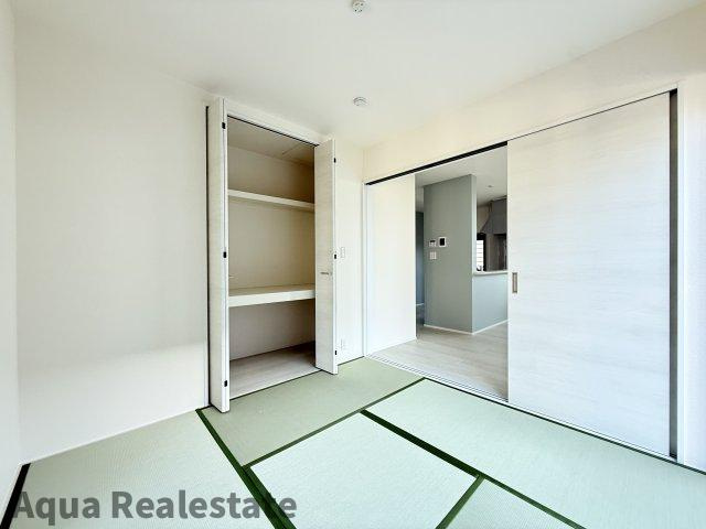 リーブルガーデン丸亀市飯山町第三の和室|ゆったりした子供部屋です