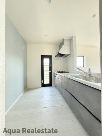 リーブルガーデン丸亀市飯山町第三のキッチン|きれいなキッチンです