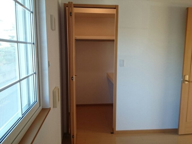 フォレスタ・高松　Ⅱの収納