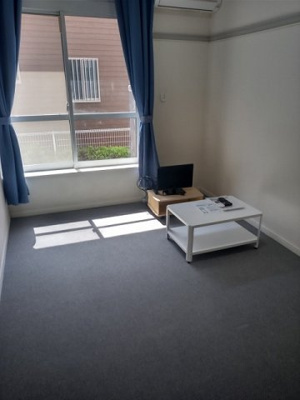 【居間・リビング】 | レオパレスヒルサイドテラス | おしゃれな居間です