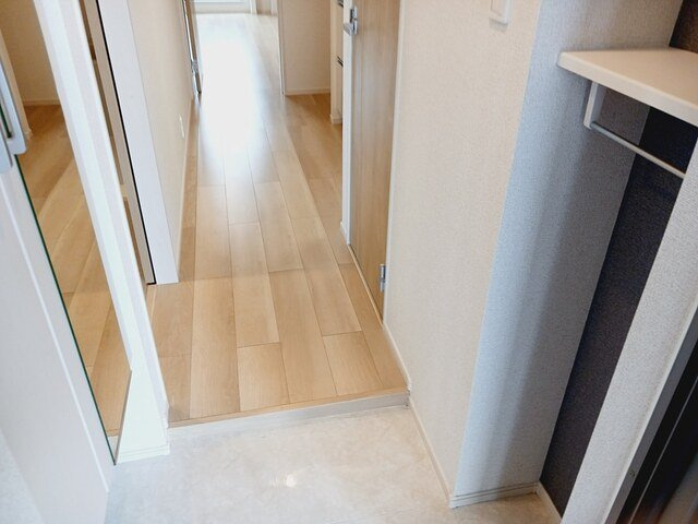 ラ　ルーチェ　ゼロの玄関|落ち着いた玄関です