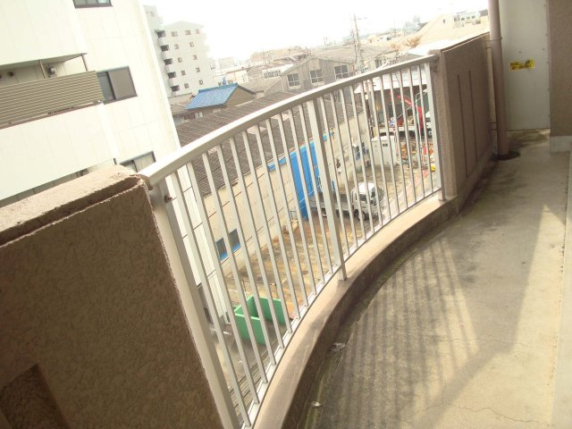 鳥山ハイツのバルコニー|※別部屋のお写真で、現況優先と致します。