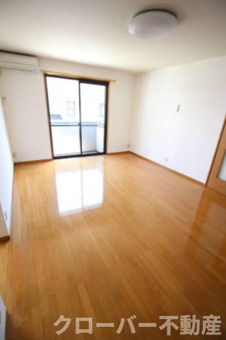 森ハイツの居間・リビング|2F LDK(ｴｱｺﾝ･照明付き)